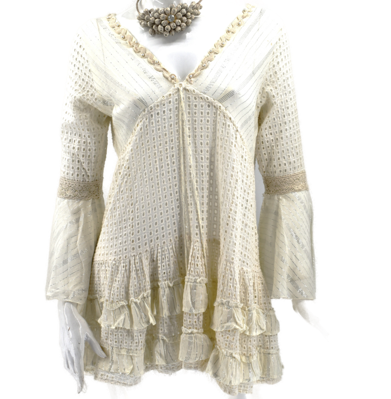 Καφτάνι κεντητό διάτρητο με βολάν μίνι σε ivory  Verde  k.56-20