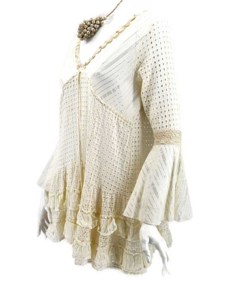 Καφτάνι κεντητό διάτρητο με βολάν μίνι σε ivory  Verde  k.56-20 - Image 3